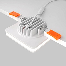 Встраиваемый светодиодный светильник Maytoni Technical Phanton DL303-L12W 4