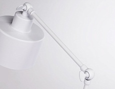 Настольная лампа Ambrella light Traditional TR8152 3