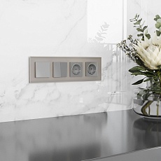 Рамка Werkel Senso на 4 поста дымчатый W0043117 4690389206467 2